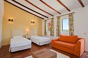 6 Bedrooms Villa Monte