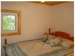2 Bedrooms Cottage Horseshoe Lake