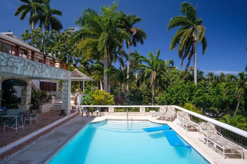 4 Bedrooms Villa rental in Montego Bay, Jamaica