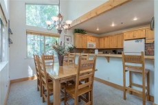 Three Bedroom Condo on Trail Creek - Walk to Downtown and Ski Lifts