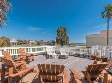 Casa Rosa West: Pirates Beach, 1st block, easy beach access. FREE activities!