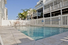 Tybee Island on North Beach 6 BR w/ Ocean View Deck and Gourmet Kitchen
