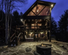 Looking for relaxing getaway with a view In Blue Ridge, GA? Look no further!