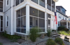 Immaculate and Charming Beach Block Condo w/ Ocean Views Bottom Level Sleeps 6